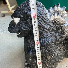 ゴジラ貯金箱の画像