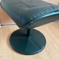 オットマン　足置きの画像