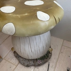 きのこの椅子の画像