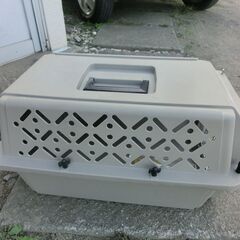 猫ちゃんのゲージ、カット機の画像