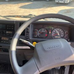 いすゞフォアード　増トン　冷凍車－30℃設定の画像