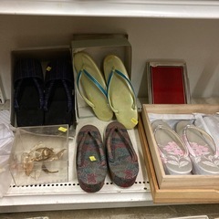 200円からあります　雪駄　草履　下駄　和装　女性用　桐下駄　鼻緒　裏ゴム　箱あり　防寒　金糸　花柄の画像