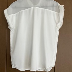 【美品】［gu］白シャツブラウスSの画像