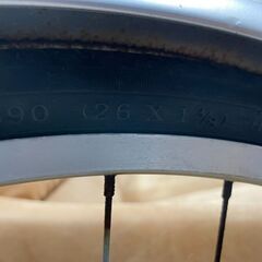 自転車　No.409　シルバー　26インチ　※サドルポスト固着上下不可　【リサイクルショップどりーむ天保山】の画像