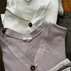 おまとめ　冬用　ズボン　トップス　ユニクロ　UNIQLO GU　セーター　カーディガン　の画像
