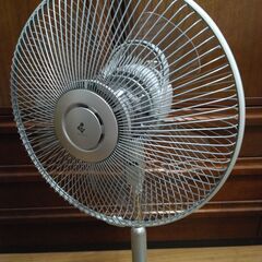 ★扇風機★いくつか難ありですがまだまだ現役！の画像