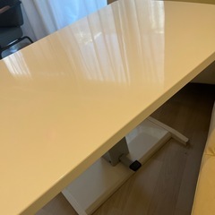 ダイニングテーブルの画像