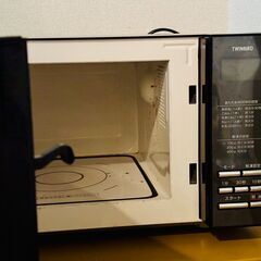 電子レンジ（ラック付き）の画像