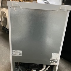K2508-630 シャープ ノンフロン冷凍庫 2018年製　FJ-HS9X-W 通電確認済　キズ汚れ有りの画像