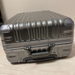 〔お取引き中〕スーツケース　の画像