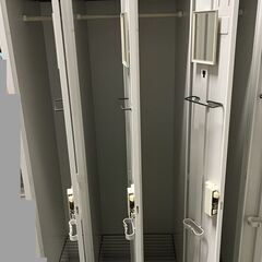 2台あり 4人用 ロッカー スチール製 鍵無 事務用品 オフィス 幅90cm×奥行52cm×高さ180cm の画像