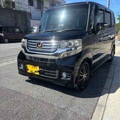 内装外装キレイなN-BOXカスタム‼️人気のブラック‼️の画像