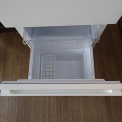 Panasonic 冷蔵庫 NR-B16C1-Wの画像