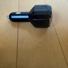カー充電器 リバーシブルUSB 3ポート 自動判定 インジケーター付の画像