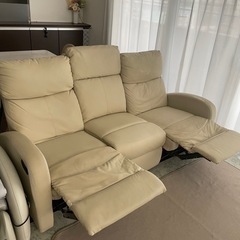 リクライニングソファ 3人掛けの画像