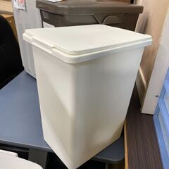 ゴミ箱　No.2062　ホワイト　ペール　【リサイクルショップどりーむ天保山】の画像