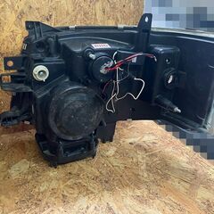 トヨタ200系ハイエース3型用社外品ヘッドライト左右セットイカリングプロジェクターの画像