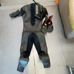 サーフィン用ウェットスーツ
冬用の画像