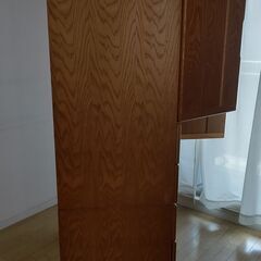 木目洋服タンスの画像