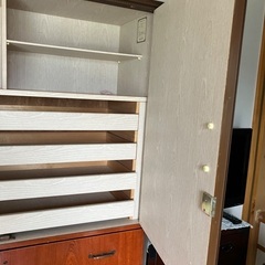 古いタンスですの画像