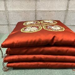 座布団 4枚セットレッド 法事 催事 茶室 和室 客間 集まり 幅56cm×奥行60cm×高さ8cm の画像