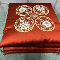座布団 4枚セットレッド 法事 催事 茶室 和室 客間 集まり 幅56cm×奥行60cm×高さ8cm の画像