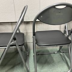 不二貿易 パイプ椅子 3脚セット 折りたたみ式 ブラック チェア 幅45cm×奥行47cm×高さ80cm（座高45cm） の画像