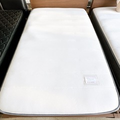 ニトリ セミダブルベッド N-Sleep Hard マットレス付きの画像