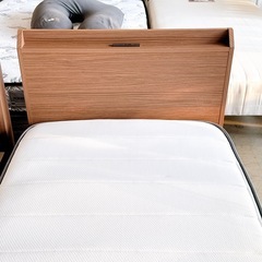 ニトリ シングルベッド N-Sleep Hard マットレス付きの画像