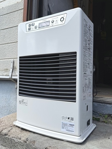 札幌市内配送可 美品 21年9月製 サンポット FF式温風石油ストーブ FF-4211TL S 木造11畳/コンクリート18畳