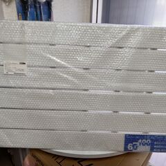 【未使用品】【引き取り限定】オーエ すのこ アイボリー 約縦60×横100×高さ3cm 風呂 ヘルシースノコ ロング 抗菌 防カビ 裏面滑り止め付き 日本製の画像