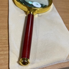 ちょっと高級な拡大鏡の画像