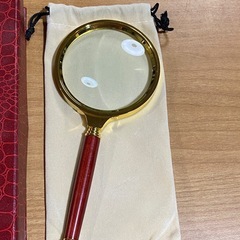 ちょっと高級な拡大鏡の画像