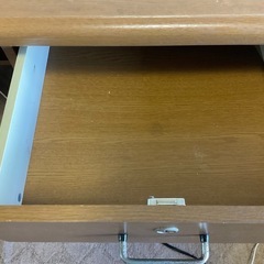 作りがしっかりした頑丈なデスクの画像
