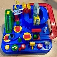 アンパンマン  トーマス ボール転がし おもちゃセットの画像
