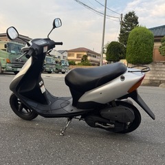 セルにて始動　綺麗　レッツ2 サイドスタンド付きの画像