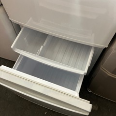 O2508-635 シャープ ノンフロン冷凍冷蔵庫 SJ-14E7-KW 2020年製 動作確認済み キズ汚れ有りの画像
