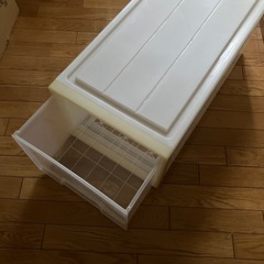 衣装ケースの画像