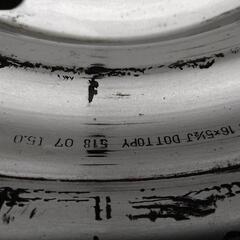 ２トントラックホイールタイヤ６本セットの画像