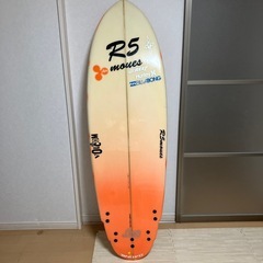 美品サーフボード　6′0f 約38L fcs 5フィン 　の画像