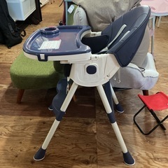 小さいお子さんがいる家庭に🧑‍🧑‍🧒💓 折りたたみ式 食卓 持ち運び 便利 ベビーチェア 赤ちゃん用 青の画像