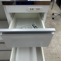 ★リユースのサカイ高崎店★TJ12547 協栄産業 レンジ台 白 H100.5×D43.5×W90.5 クリーニング済みの画像