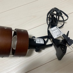 クリップ式間接照明　ニトリの画像