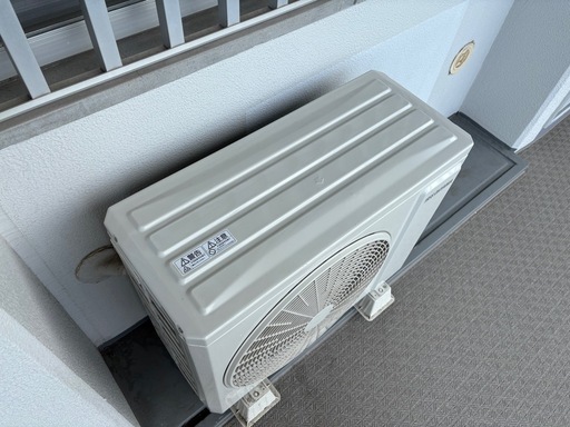 アイリスオーヤマ エアコン 6畳用 ルームエアコン 2.2kW 温度表示あり タイマー 内部清掃機能 本体 室外機 リモコンセット 2