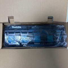 マキタ 4口充電器（DC18SF）の画像