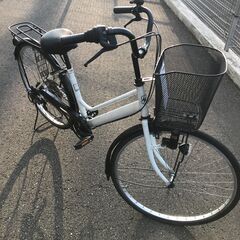 【ｼﾞｬﾝｸﾞﾙｼﾞｬﾝｸﾞﾙ金沢店】  自転車 白 26ｲﾝﾁ   動作確認／クリーニング済みの画像
