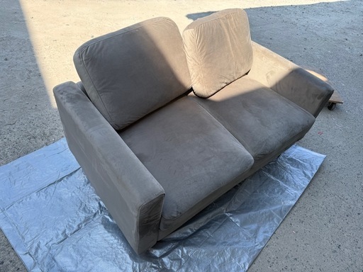 [現地決済可]Ally 2人掛けベロアソファ