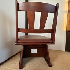【決まりました】天然木イス2脚　椅子　いすの画像