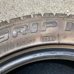 T12◆185/60R16 グリップマックス スタッドレス中古タイヤ4本セット!!意外と出にくいサイズ!!フィット ノート マツダ２ デミオ トレジアの画像