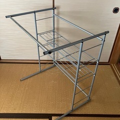 ハンガーラックの画像